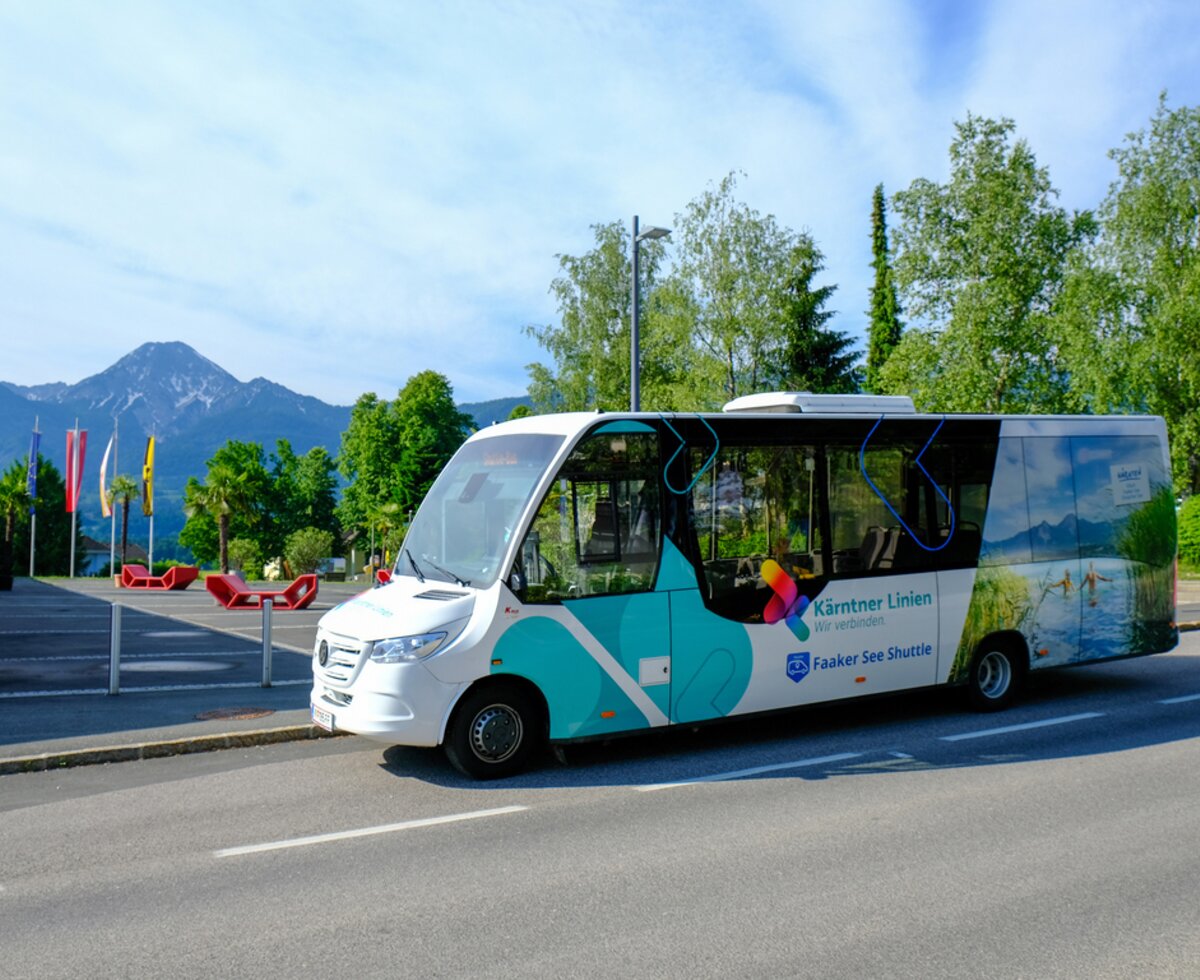 Bus vor dem Mittagskogel | © Dana Mirnig / Region Villach - Faaker See - Ossiacher See