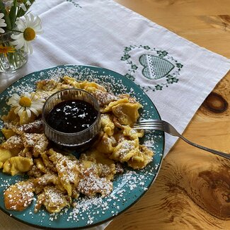 Kaiserschmarrn mit Zwetschkenröster | © Meissnitzer / Peitlerhütte 