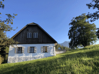 Das Haus am Berg | © Reinhard Gnadenberger