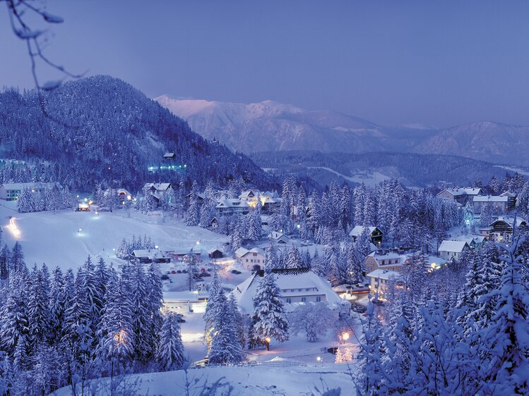 Winterdorflandschaft | © Wiener Alpen / Franz Zwickl