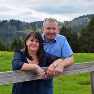 Gastgeber: Anna und Jürgen Aschauer vom Pointnerhof Aschauer | © Urlaub am Bauernhof Oberösterreich / Anna und Jürgen Aschauer