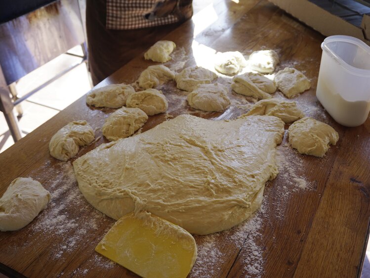 Teig für Bauernkrapfen | © Urlaub am Bauernhof Oberösterreich / Harald Puchegger