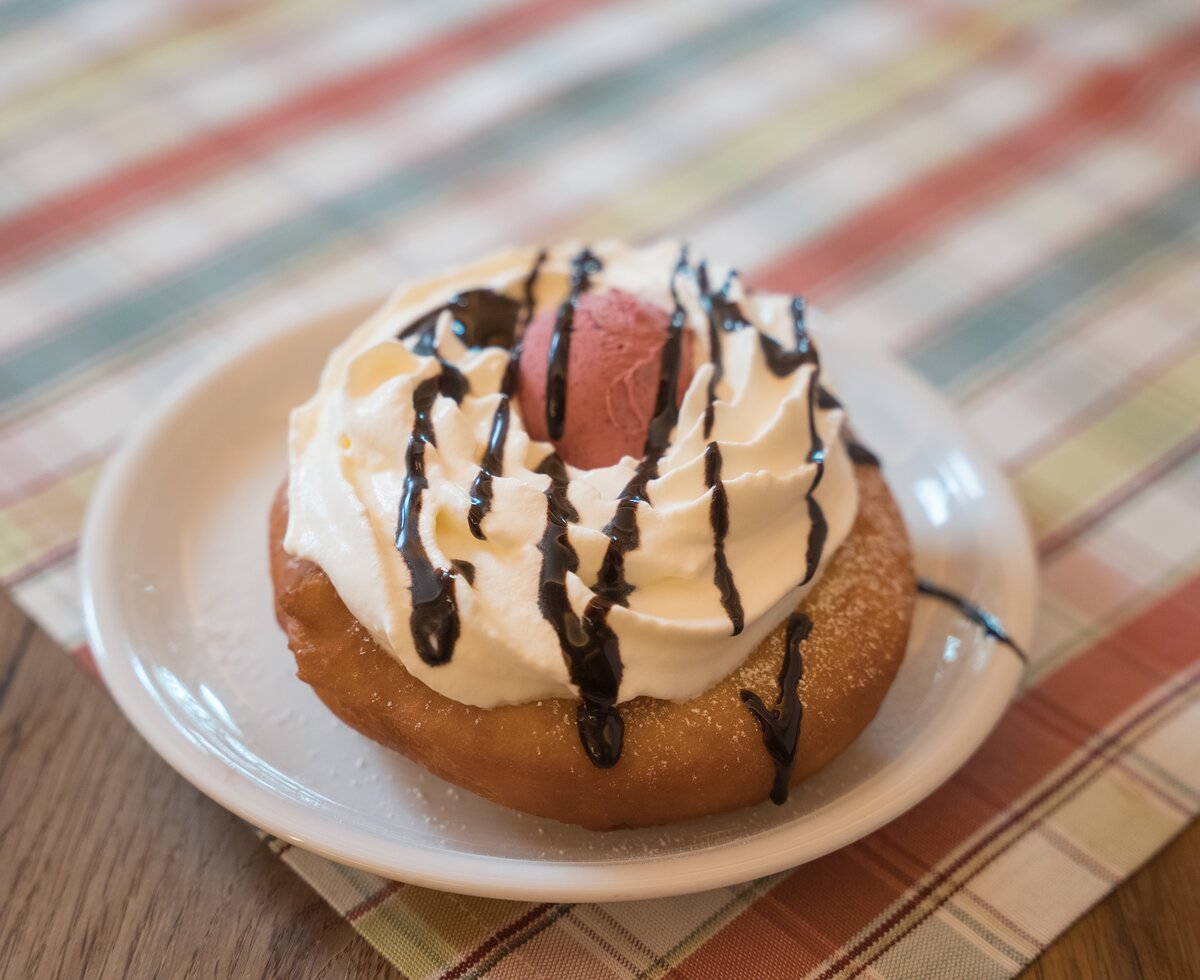 Fertiger Bauernkrapfen mit Mosteis | © Urlaub am Bauernhof / Daniel Gollner