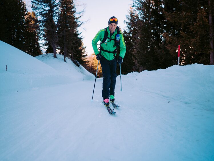 Armin Neurauter beim Skibergsteigen | © Urlaub am Bauernhof / Daniel Gollner