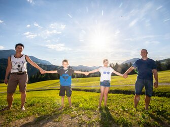 Famile Dorner vom Dornerhof in Vorarlberg | © Urlaub am Bauernhof Österreich / Klaus Hartinger