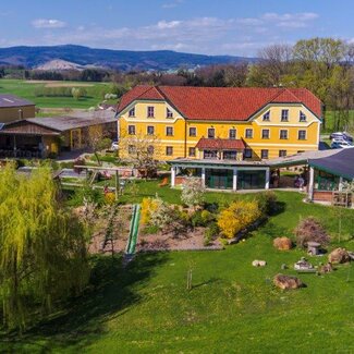 Kerndlerhof Aussenansicht | © Urlaub am Bauernhof Österreich / Kerndler 