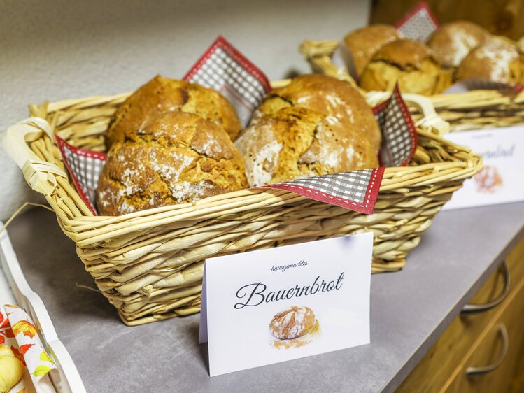 Frisches Bauernbrot, Anderlbauer in Dorfgastein, SalzburgerLand | © Urlaub am Bauernhof im SalzburgerLand / Bernd Suppan