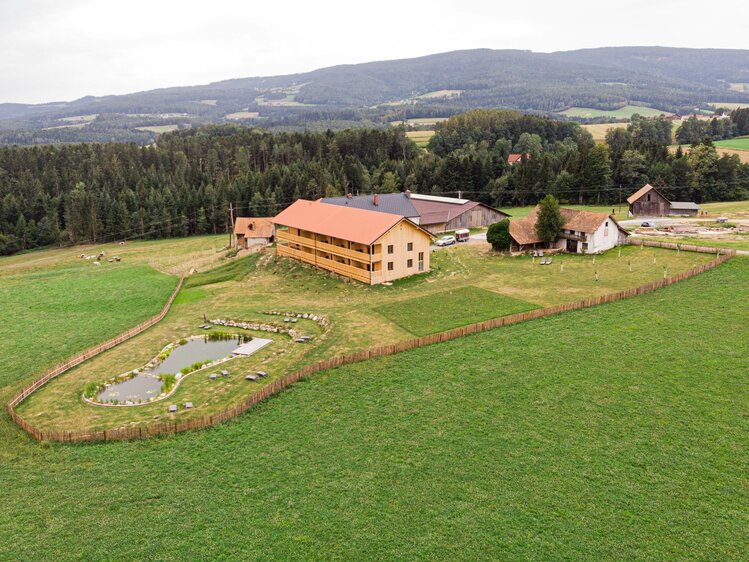 Der Pircherhof im Naturpark Pöllauertal, Steiermark | © Urlaub am Bauernhof Steiermark / Sabine Ertl