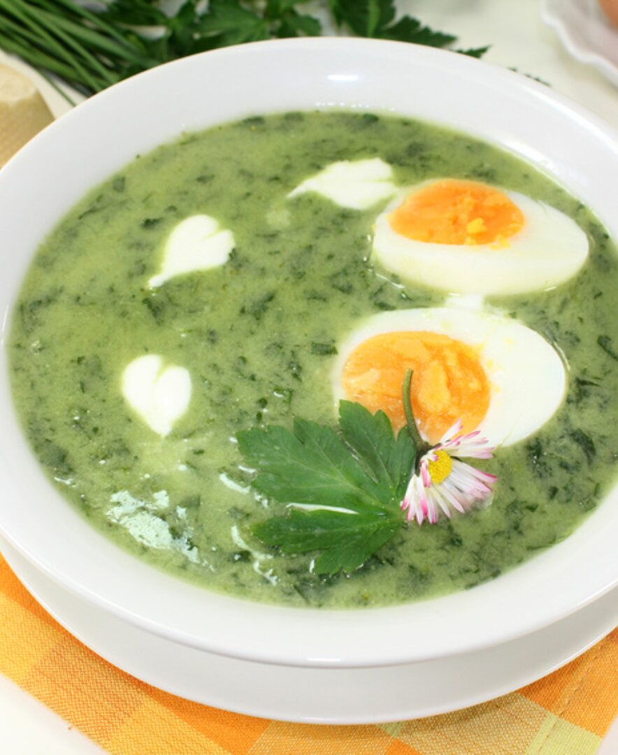 Frühlingskräutersuppe | © Fotolia / silencefoto