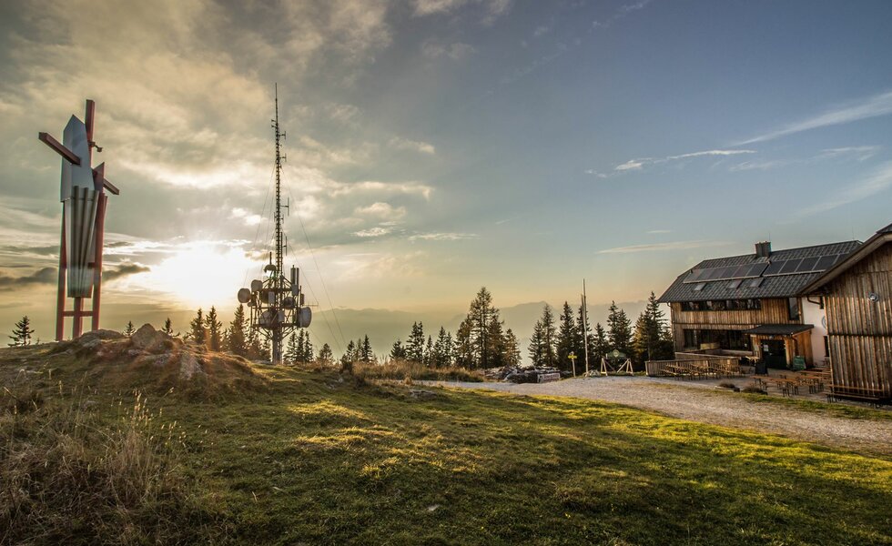 Die Alm im Sommer mit Hütte | © Erzberg-Leoben / Manuel Pekovsek