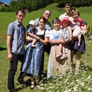 Familie Meyer, Alpenrose Brand | © Urlaub am Bauernhof Vorarlberg / Andrea Künk