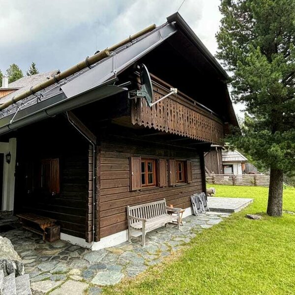 Almhaus Falkertzeit im Sommer