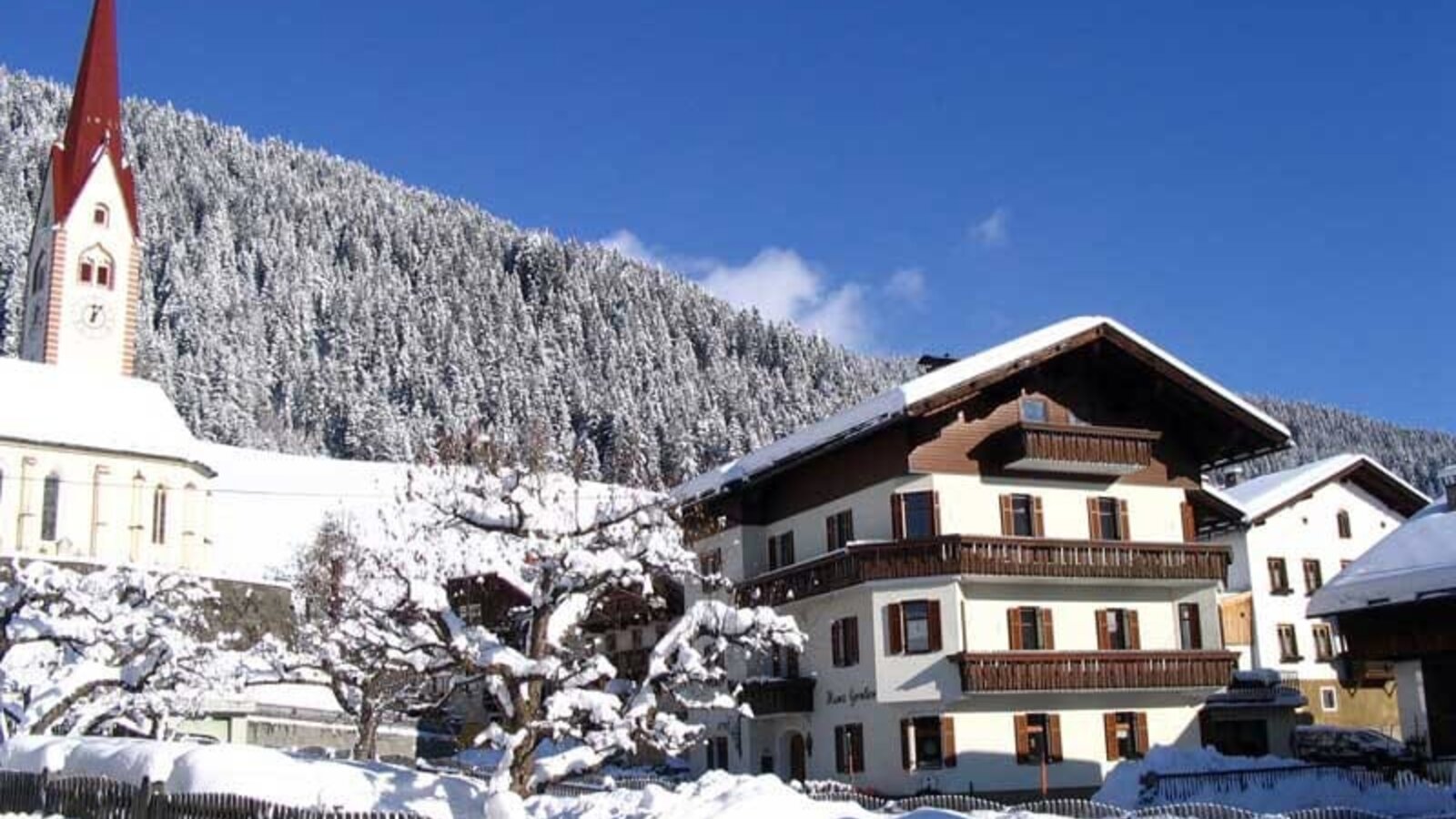 Bauernhaus im Winter