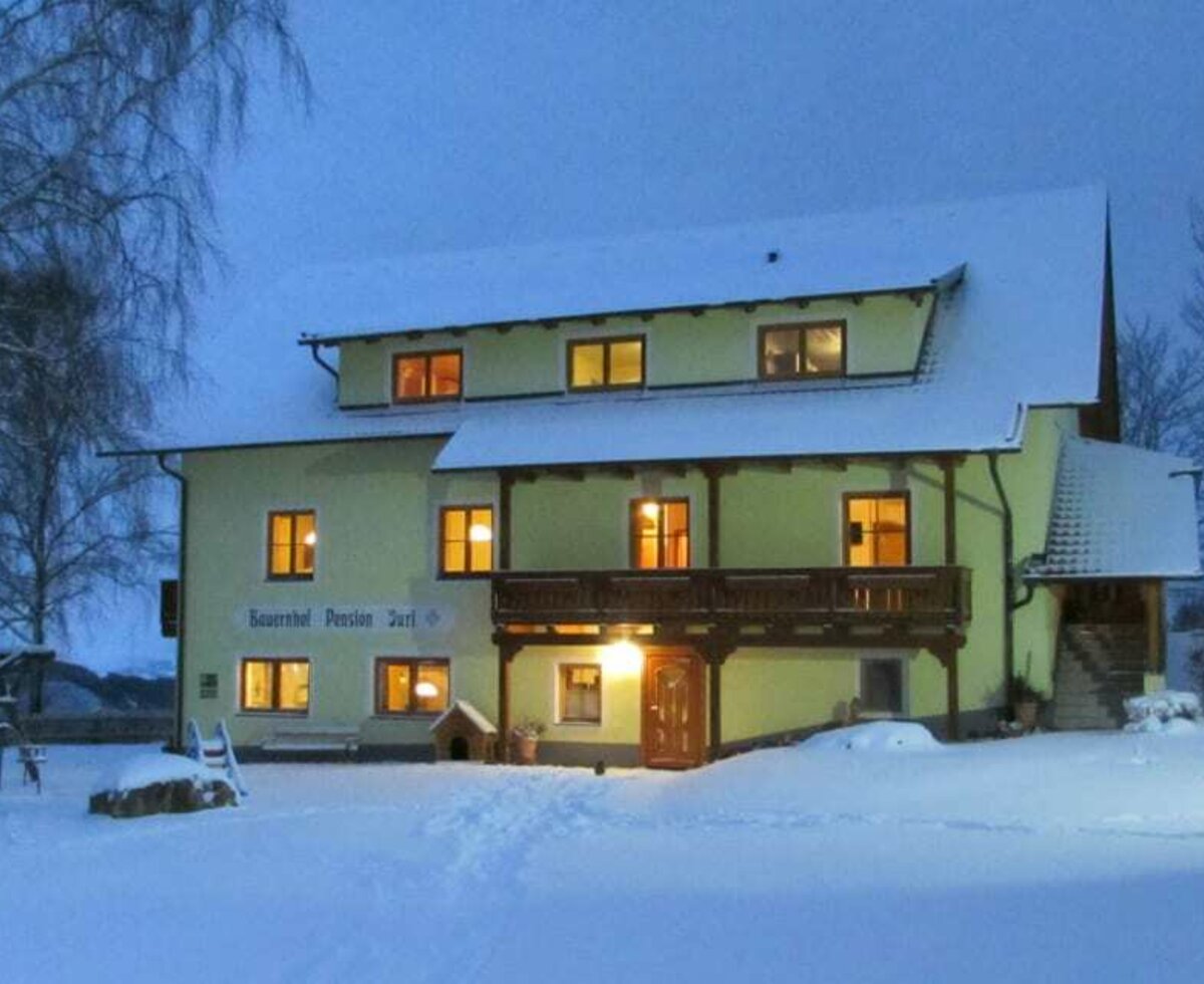 Bergwinter in Kärnten am Bauernhof Pension Juri