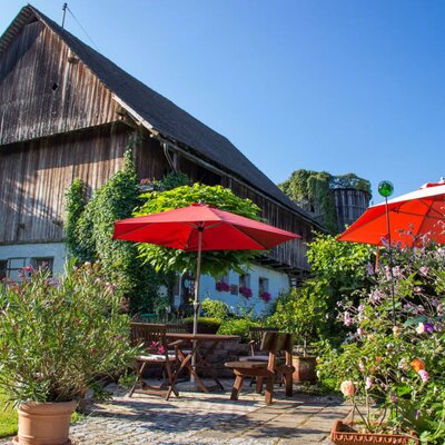 Gemütlicher Sitzbereich im Garten