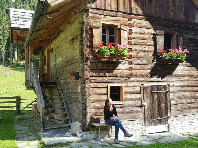 Vor der Brauneggerhütte