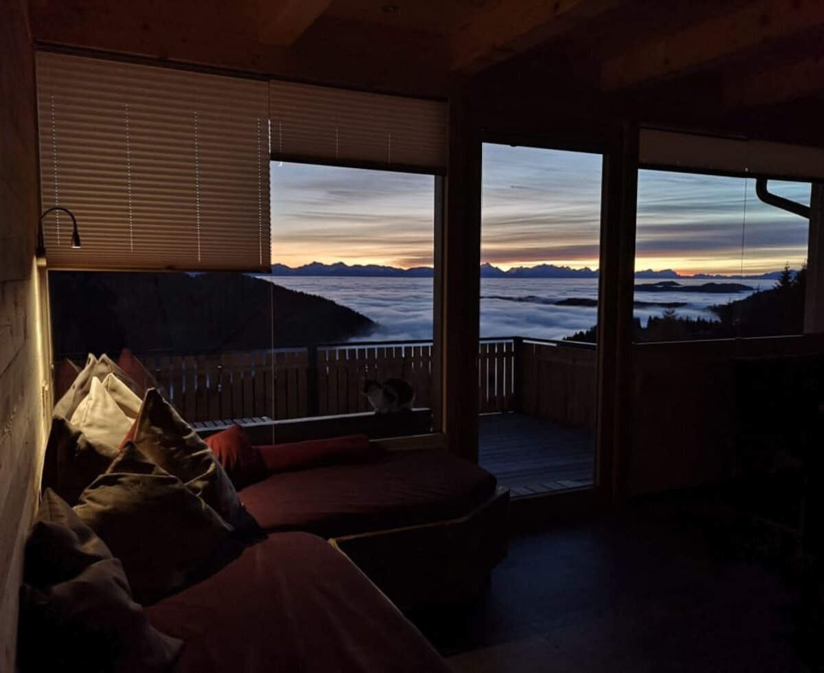 Hütte Ober der Nebelgrenze im Süden Kärntens