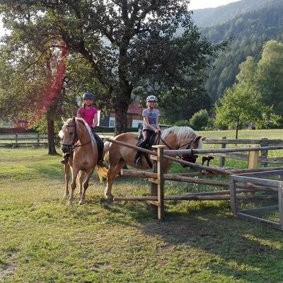 Reiten mit Gina und Onessa