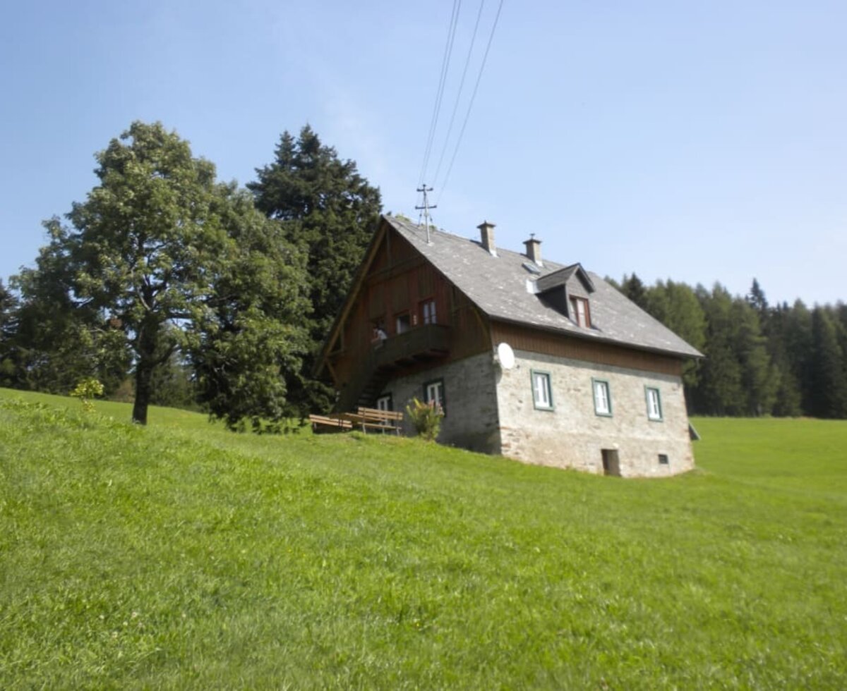 Hütte im Sommer