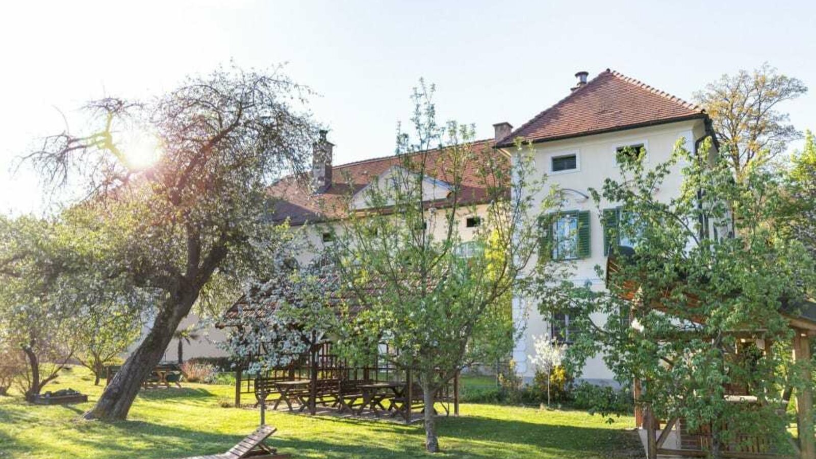 Schlossgut Gundersdorf im Frühling