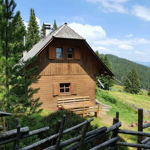 Hütte