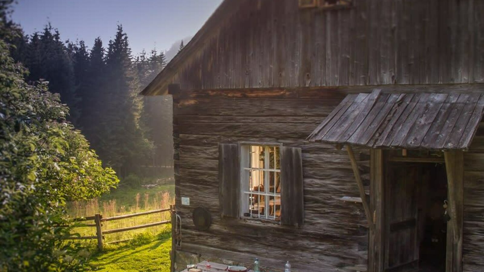 Almhütte Abendstimmung