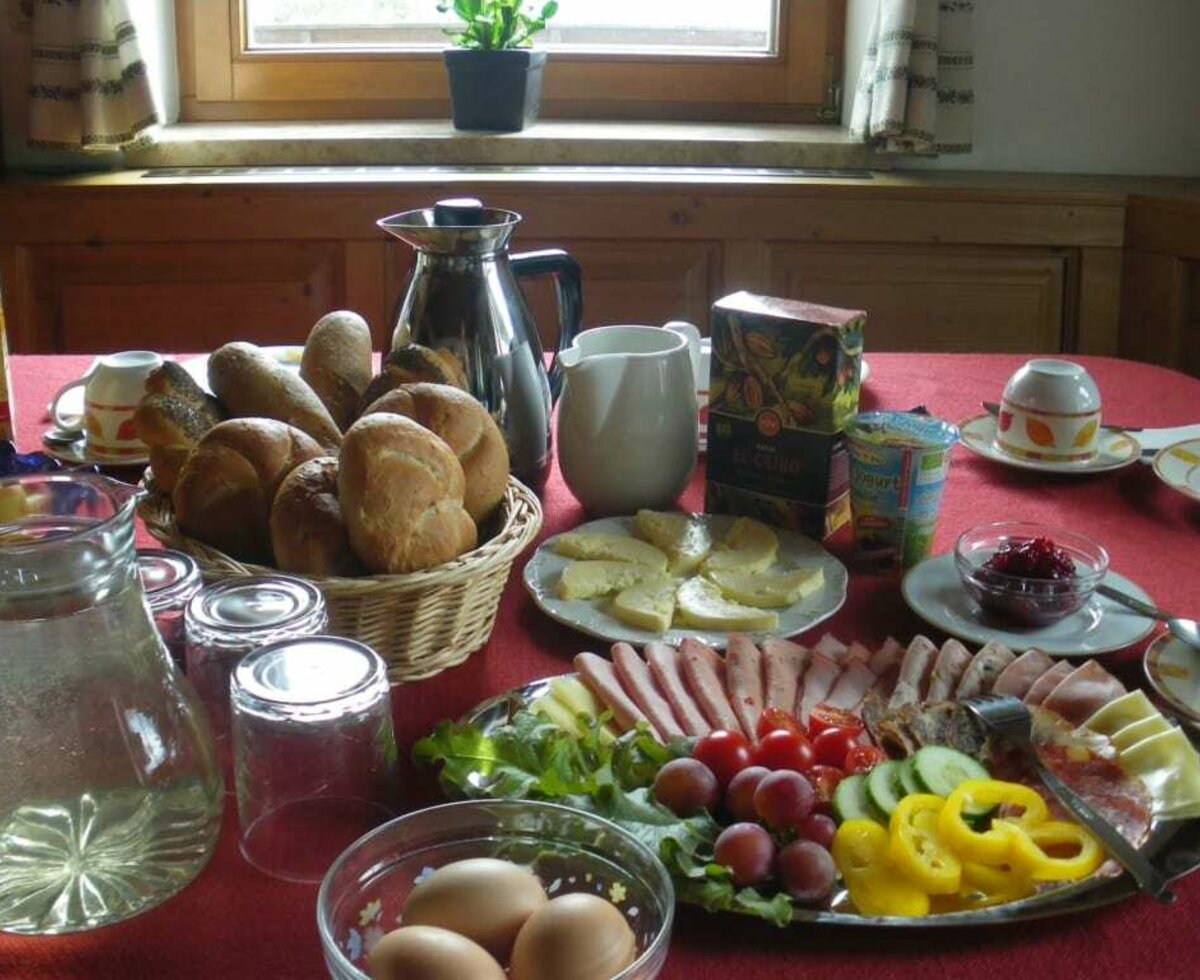 BIO-Frühstück am Bergbauernhof Kurzeck