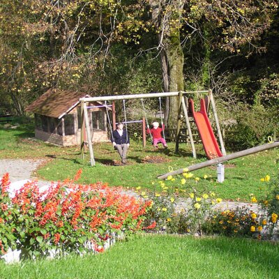 Am Spielplatz