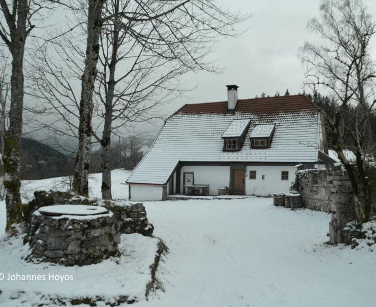 Die Hinterbreiteneben - Hausansicht Winter