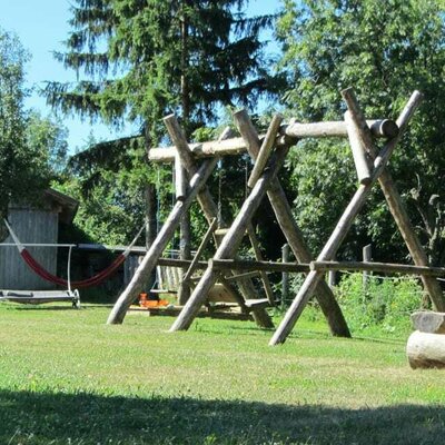 Gartenanlage mit Spielplatz