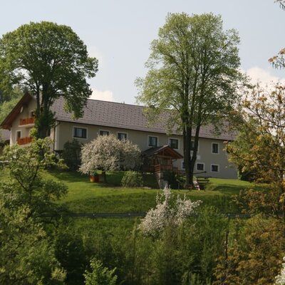 Herzlich Willkommen am Karhof - eurem Bauernhof mit Herz im Dirndltal