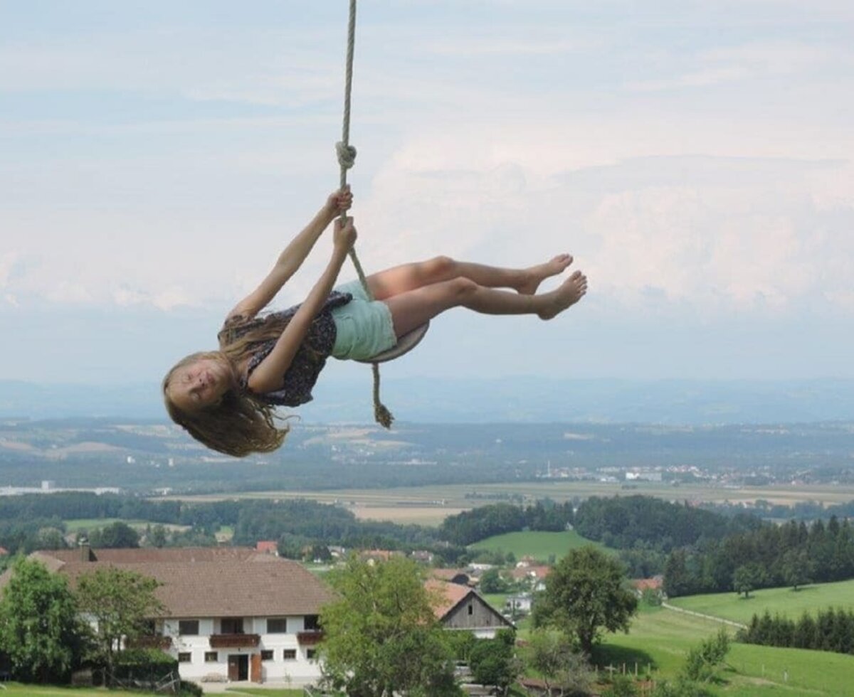 Himmelschaukel am Landhaus