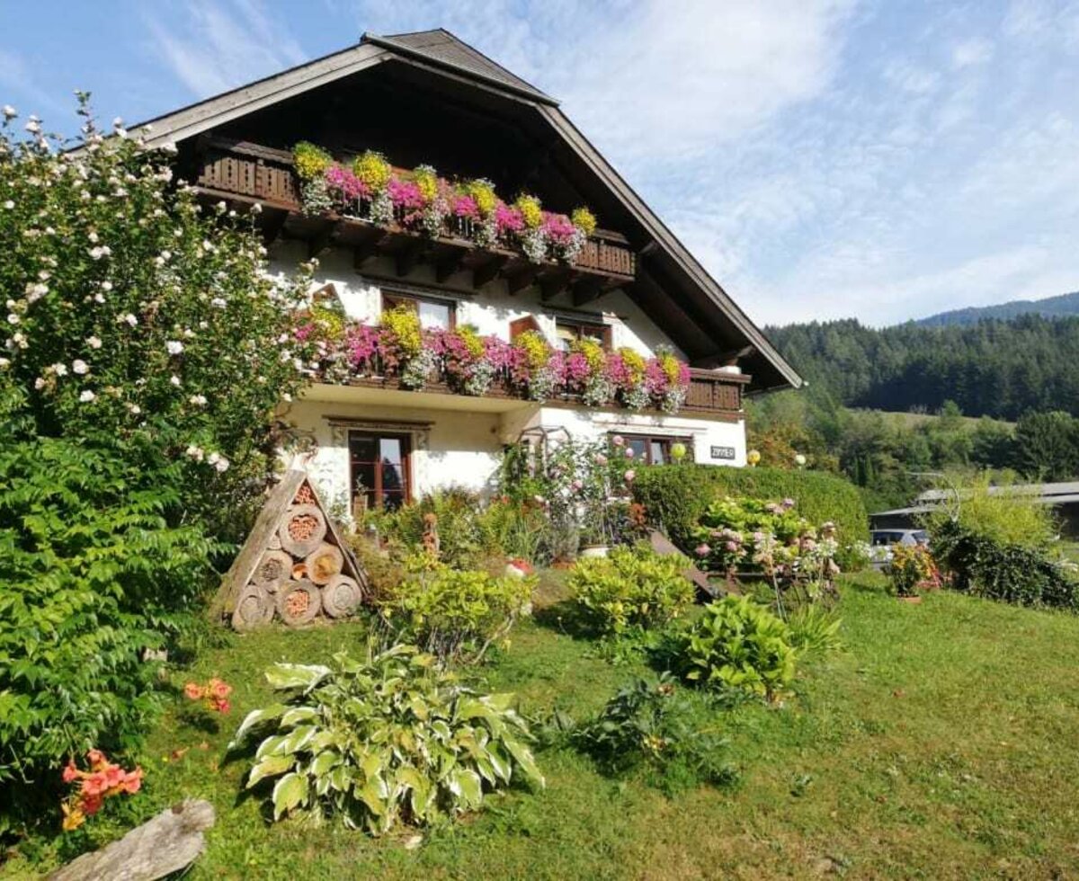 Landhaus Gasteiner mit Garten