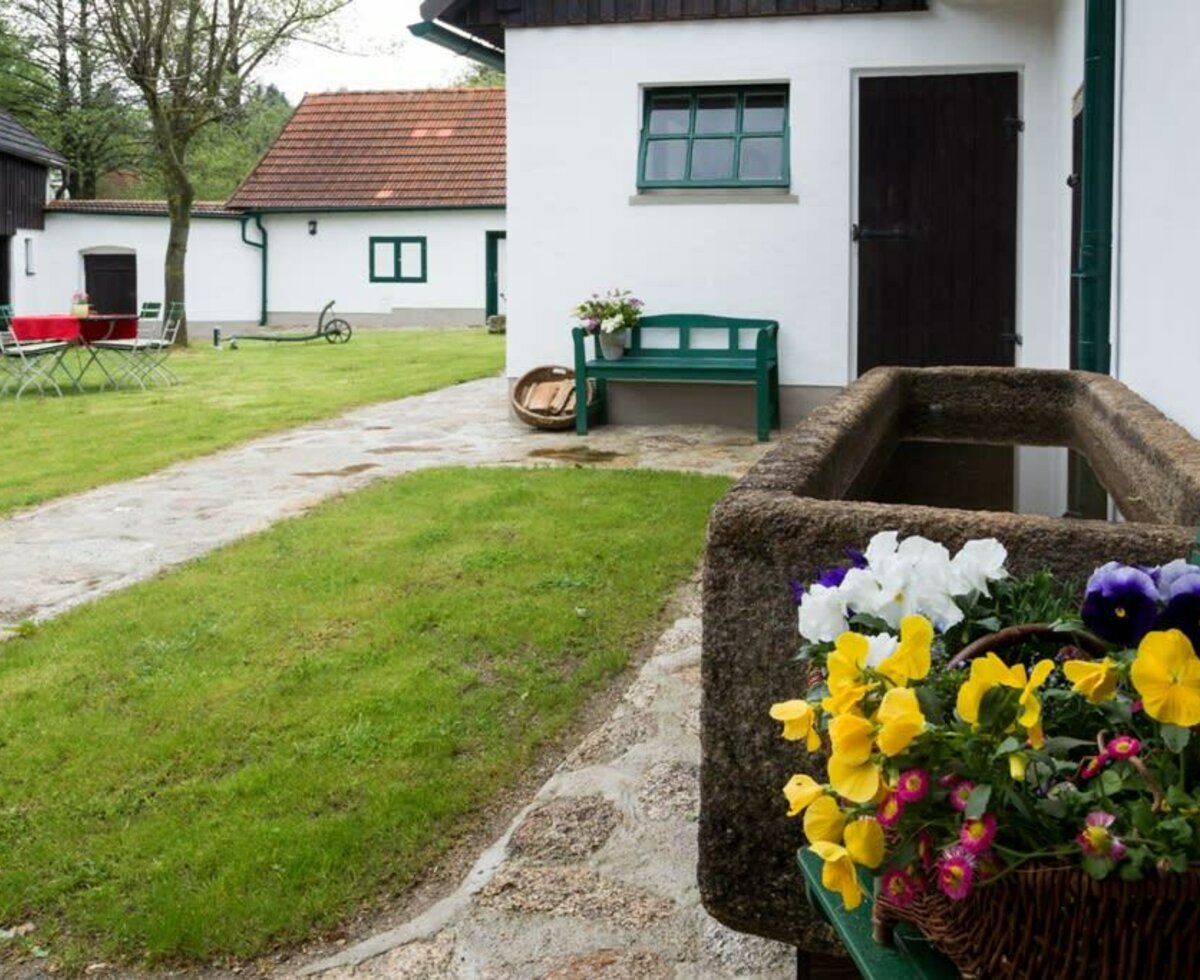 Landhaus-Lunkowitz Hofansicht