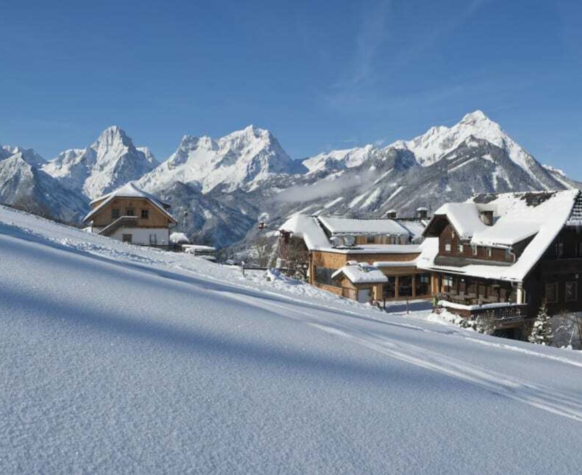 Unser Almresort mit Blick auf das Tote Gebirge