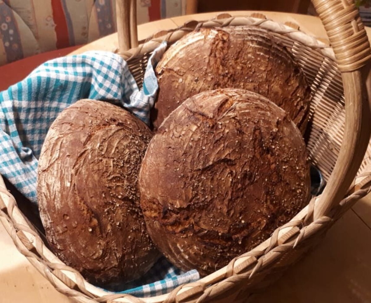 Selbstgebackenes Bauernbrot am Hof Obereibensteiner in Kaltenberg, Mühlviertel  | © Urlaub am Bauernhof Oberösterreich / Kloibhofer