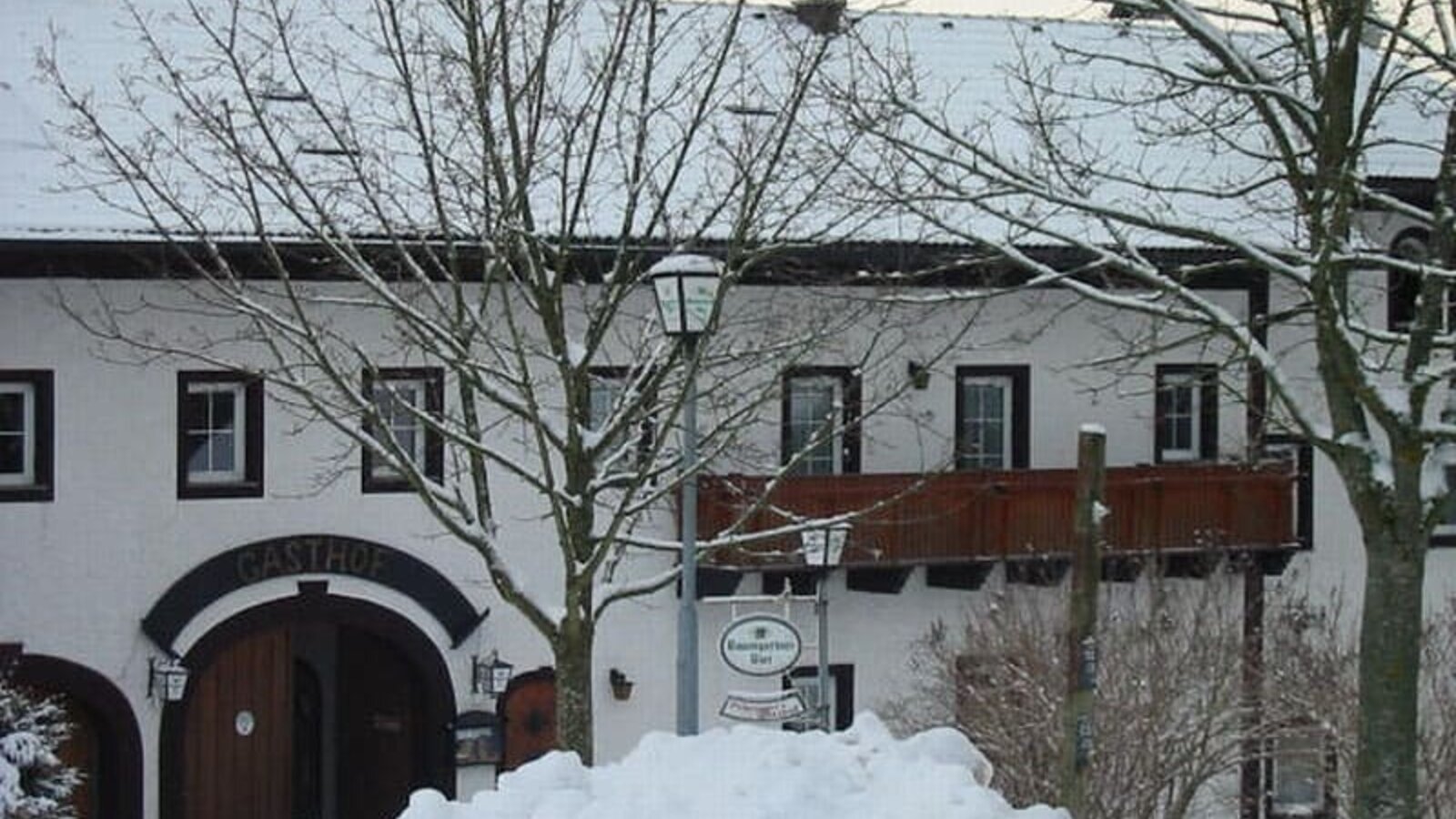 Vierkanthof im Schneemantel