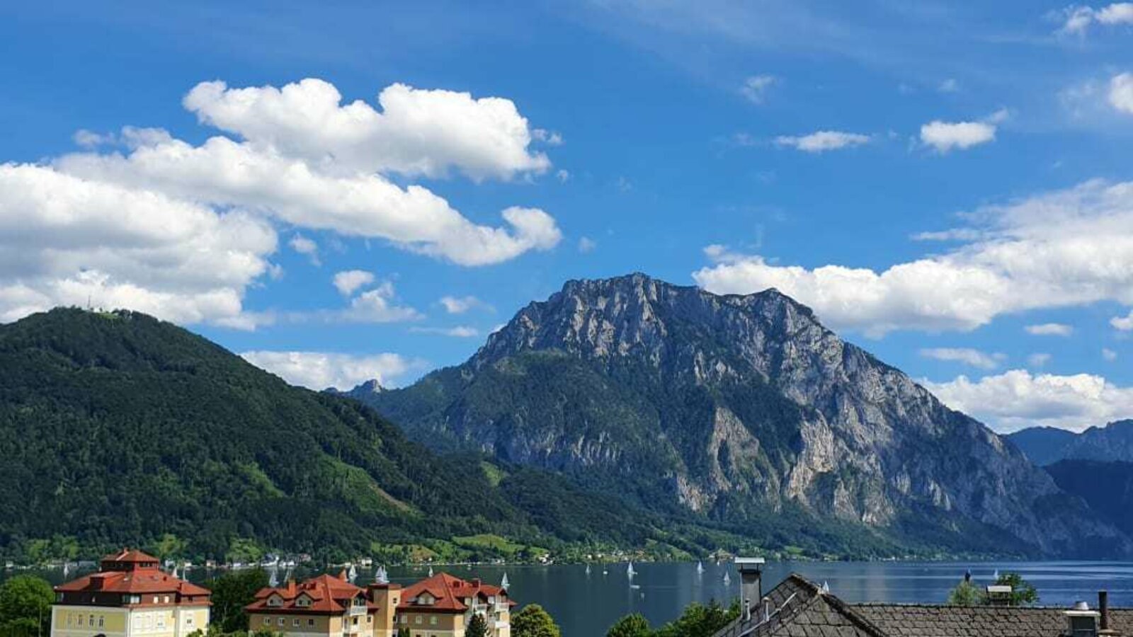 Blick auf Grünberg, Traunstein und Traunsee