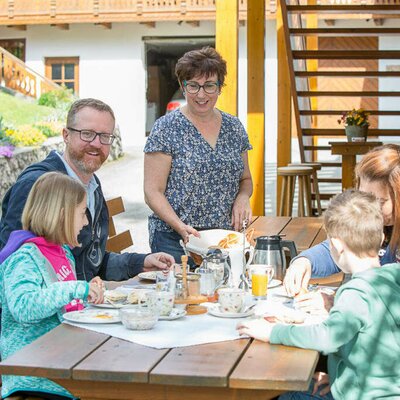 Familienfrühstück Draußen