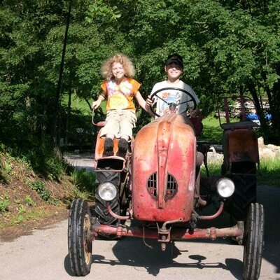 Kinderabenteuer mit Traktorführerschein