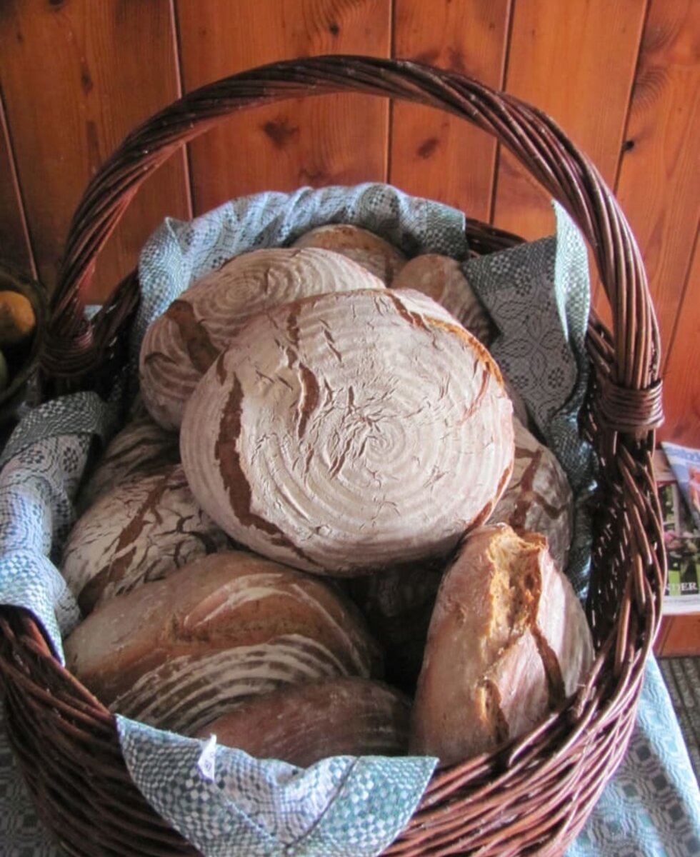 selbstgebackenes Bauernbrot