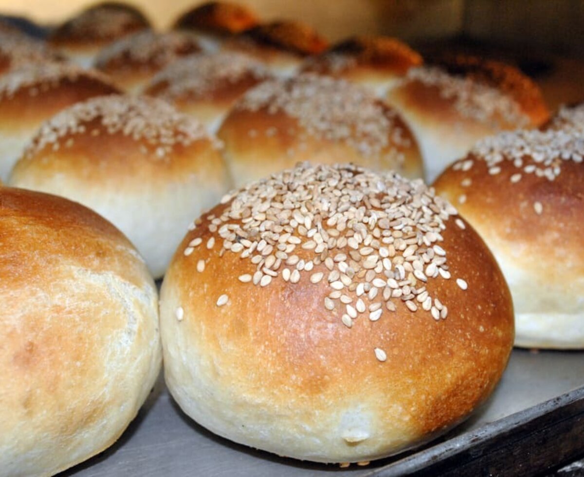 Bauernweckerl mit der Bäuerin backen