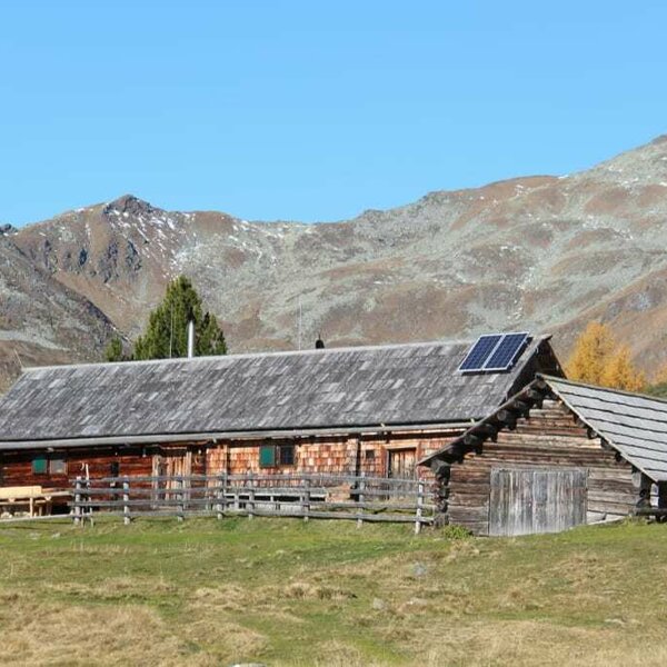 Almhütte im Herbst