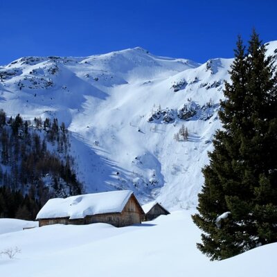 Tonimörtlhütte im Winter