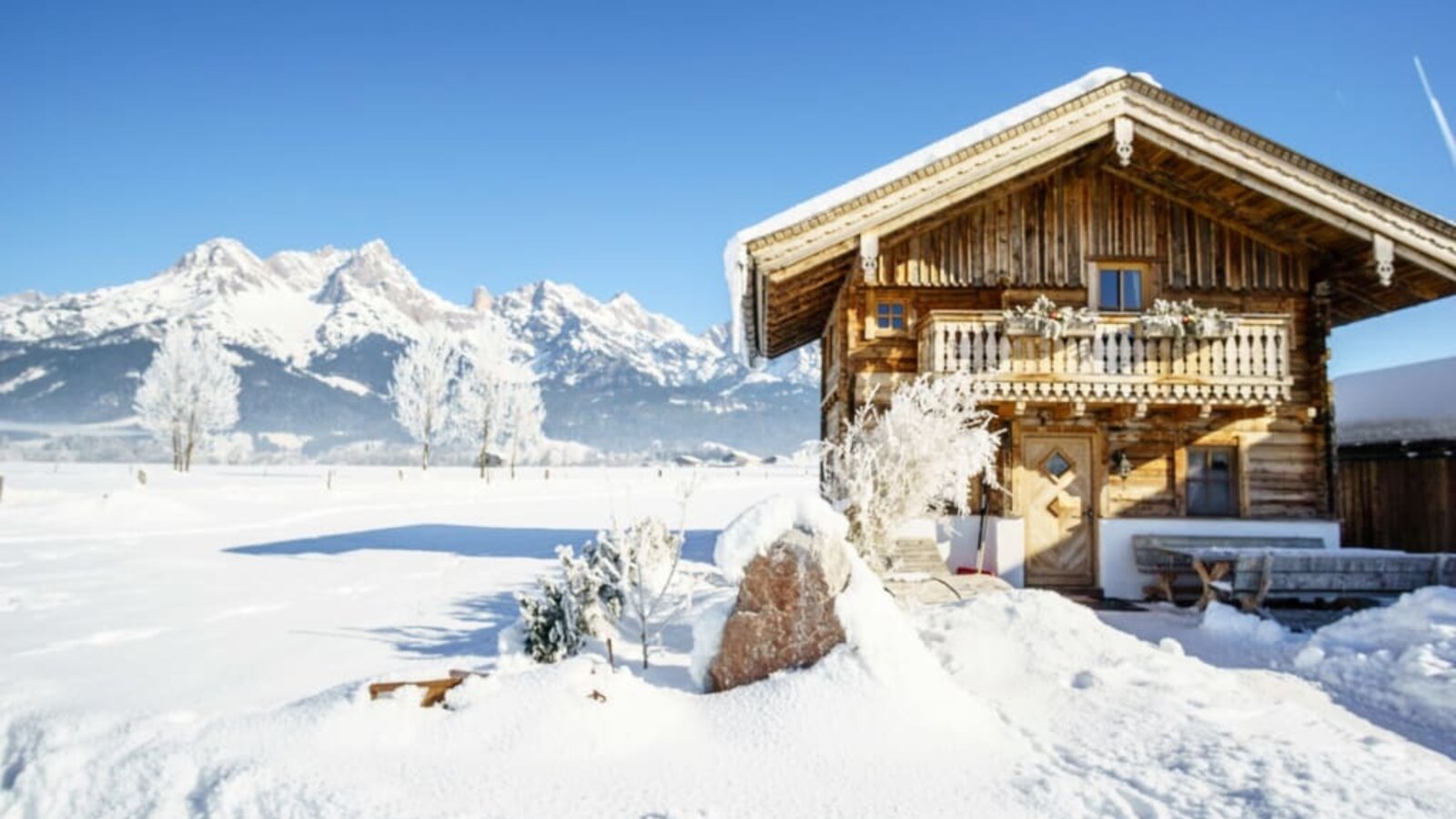 Chalet im Winter mit Blick auf das Steinerne Meer