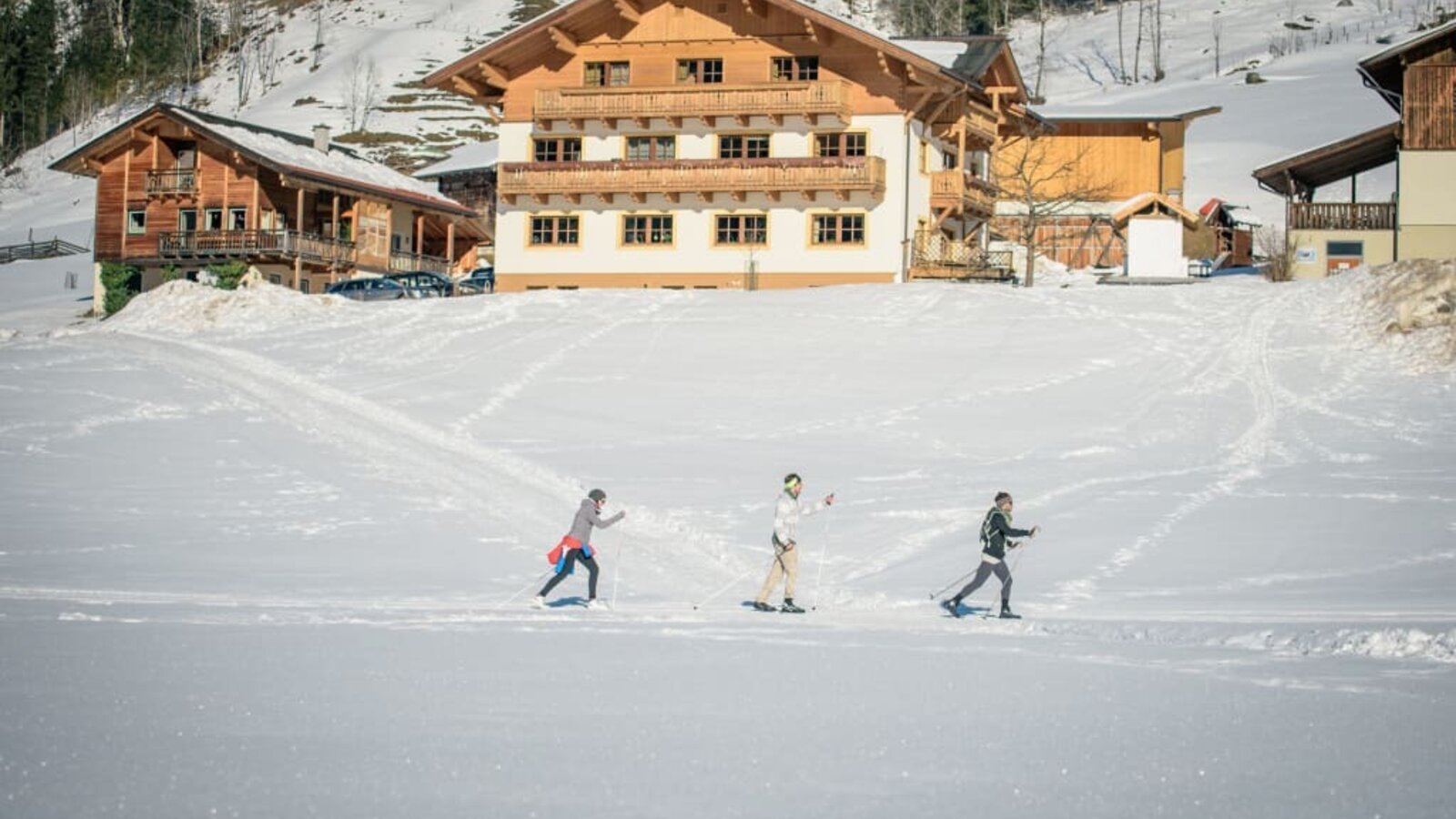 Langlaufloipe direkt vorm Haus