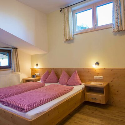 SCHLAFZIMMER -App. WALDBLICK -WALDHOF