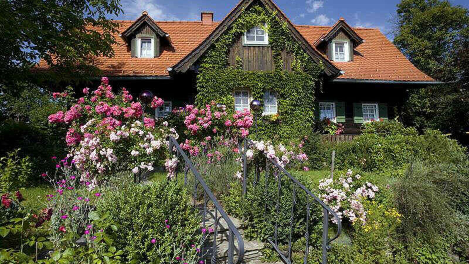 Haus Hoamatl Altes Gehöft am Lormanberg Steirisches Thermen- und Vulkanland Österreich