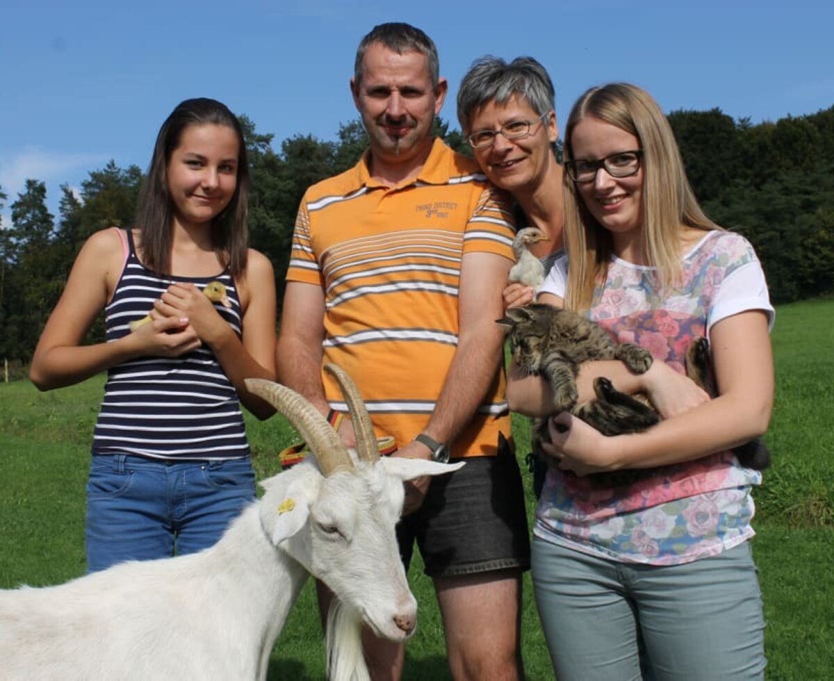 Familie mit Tieren