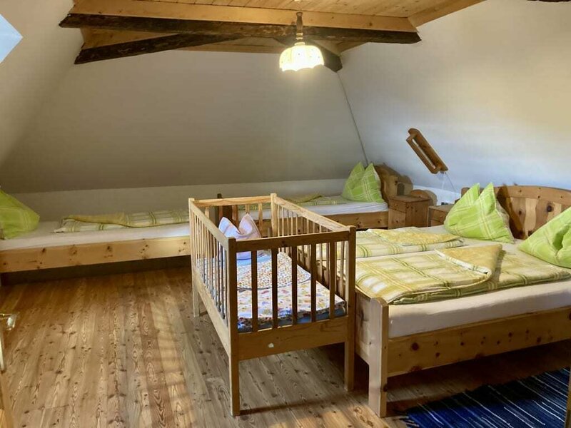 4-Bett Zimmer aus Zirbenholz